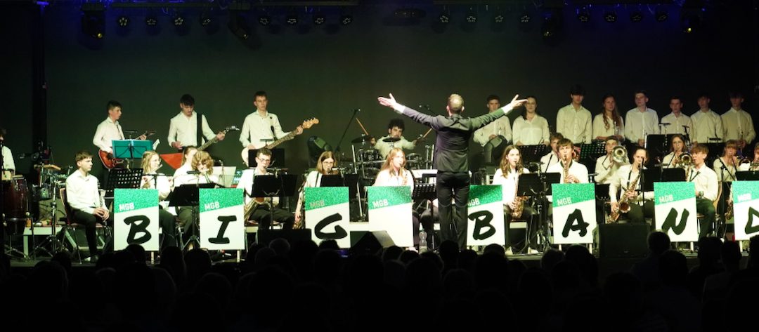 “Let’s get loud” – Konzerte der Big Band