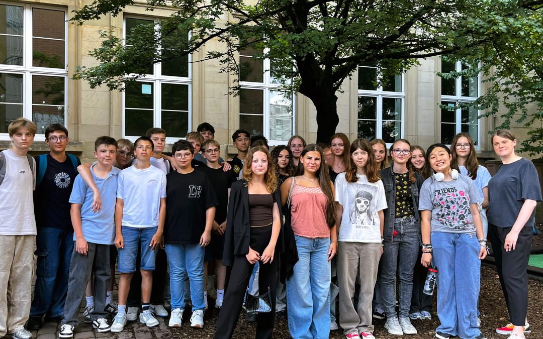 Theaterbesuch und Workshop der Klasse 8b